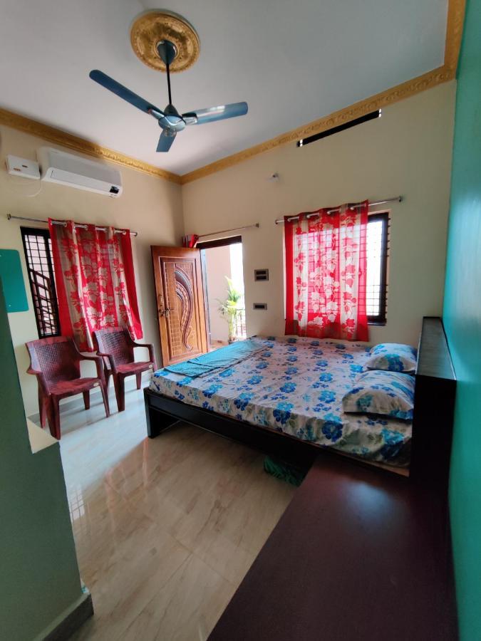 Balaji Homestay Хампи Экстерьер фото