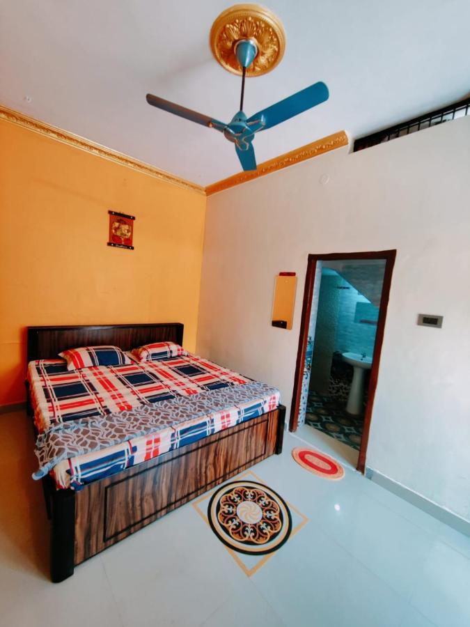 Balaji Homestay Хампи Экстерьер фото