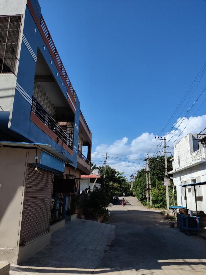 Balaji Homestay Хампи Экстерьер фото